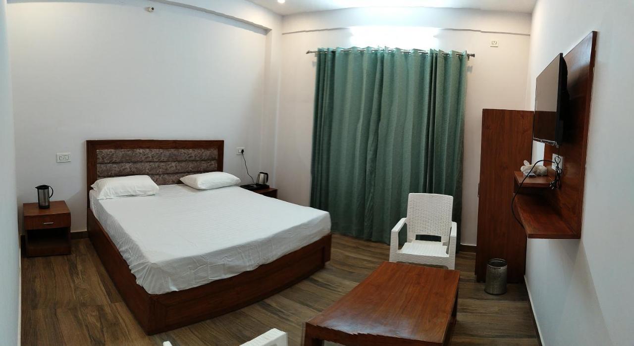 Hotel Anantam Residency Uttarkāshi Eksteriør billede