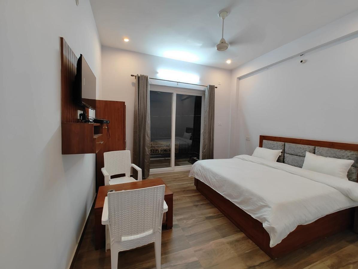 Hotel Anantam Residency Uttarkāshi Eksteriør billede