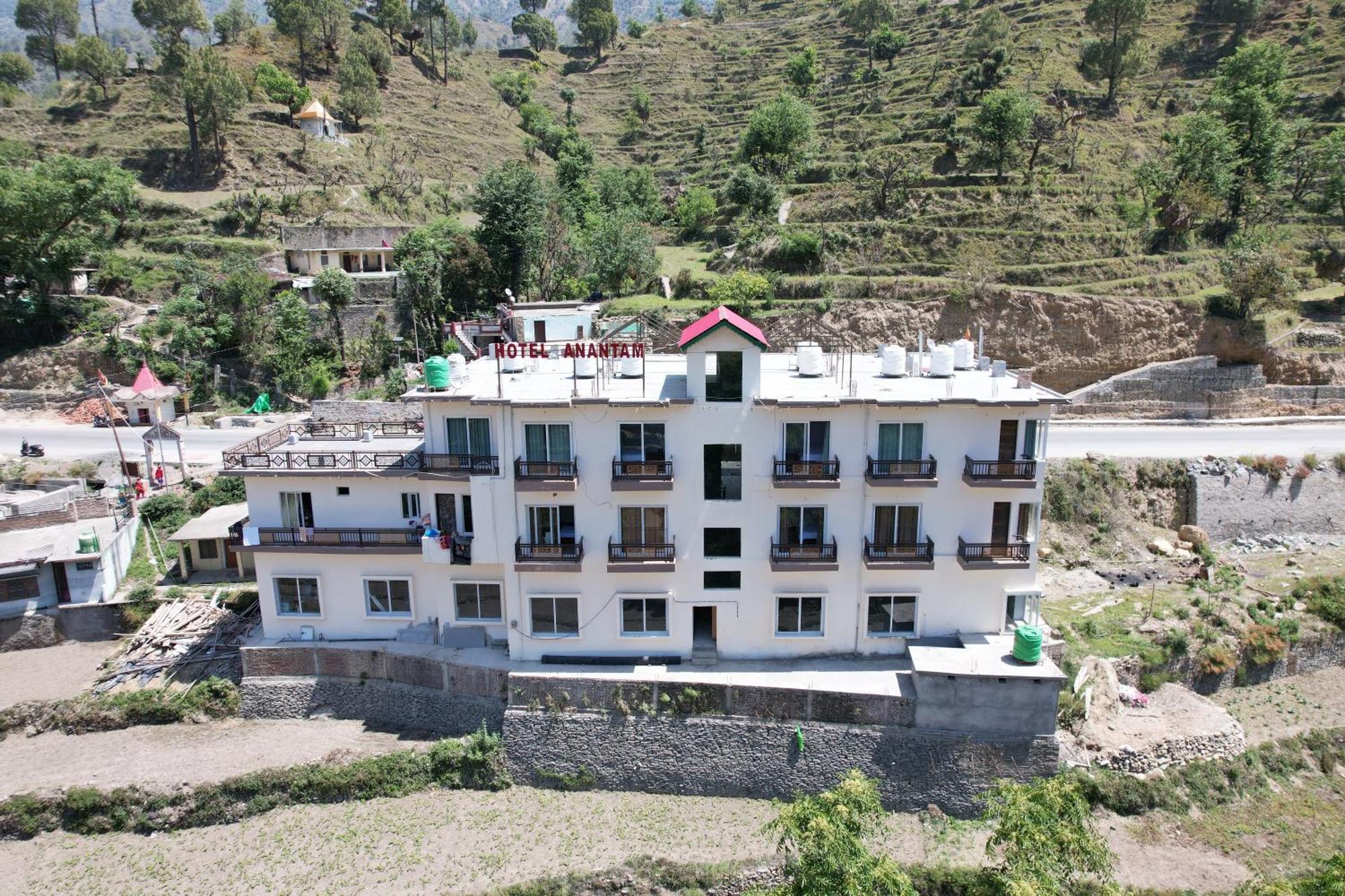 Hotel Anantam Residency Uttarkāshi Eksteriør billede