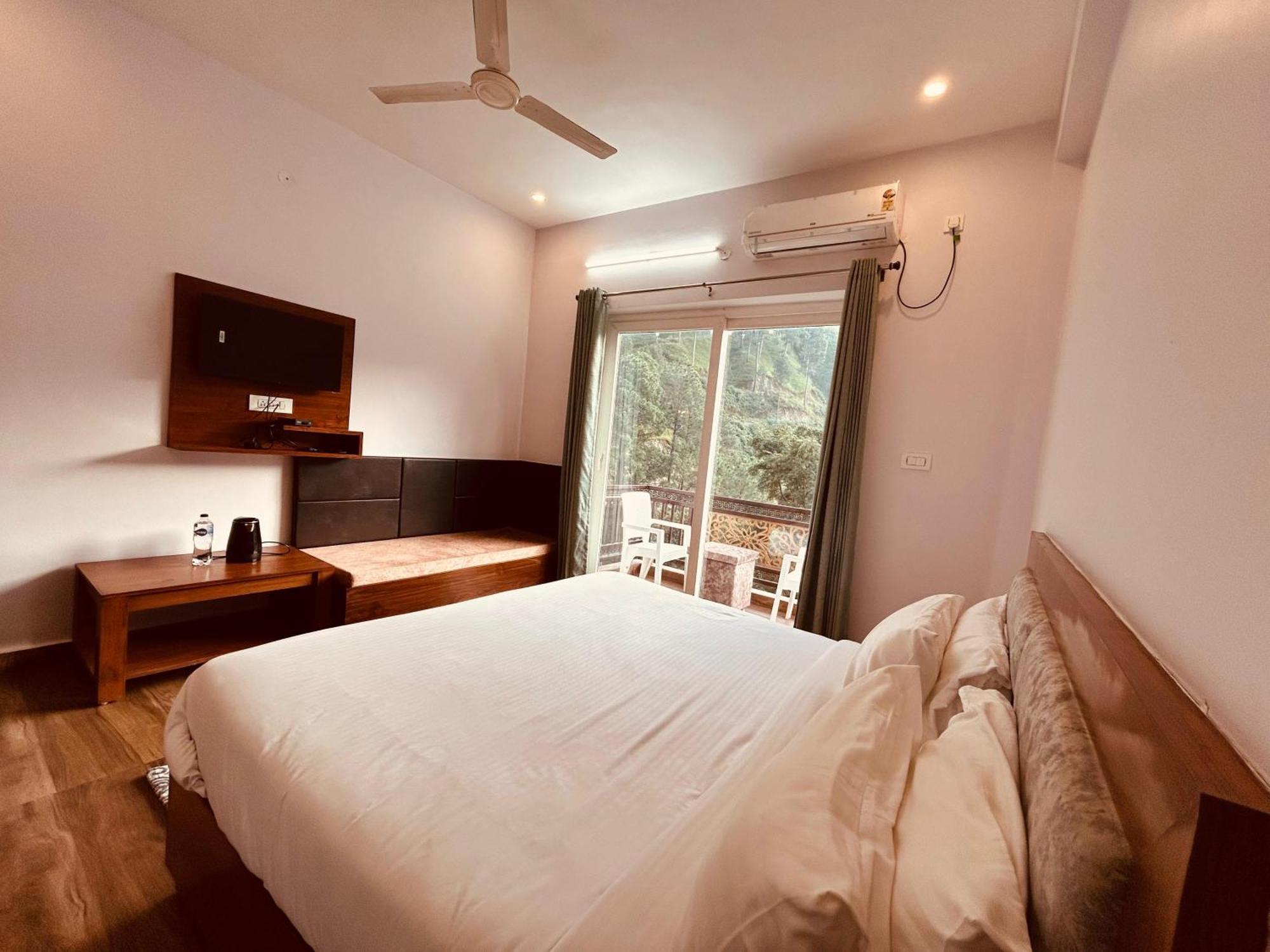 Hotel Anantam Residency Uttarkāshi Eksteriør billede
