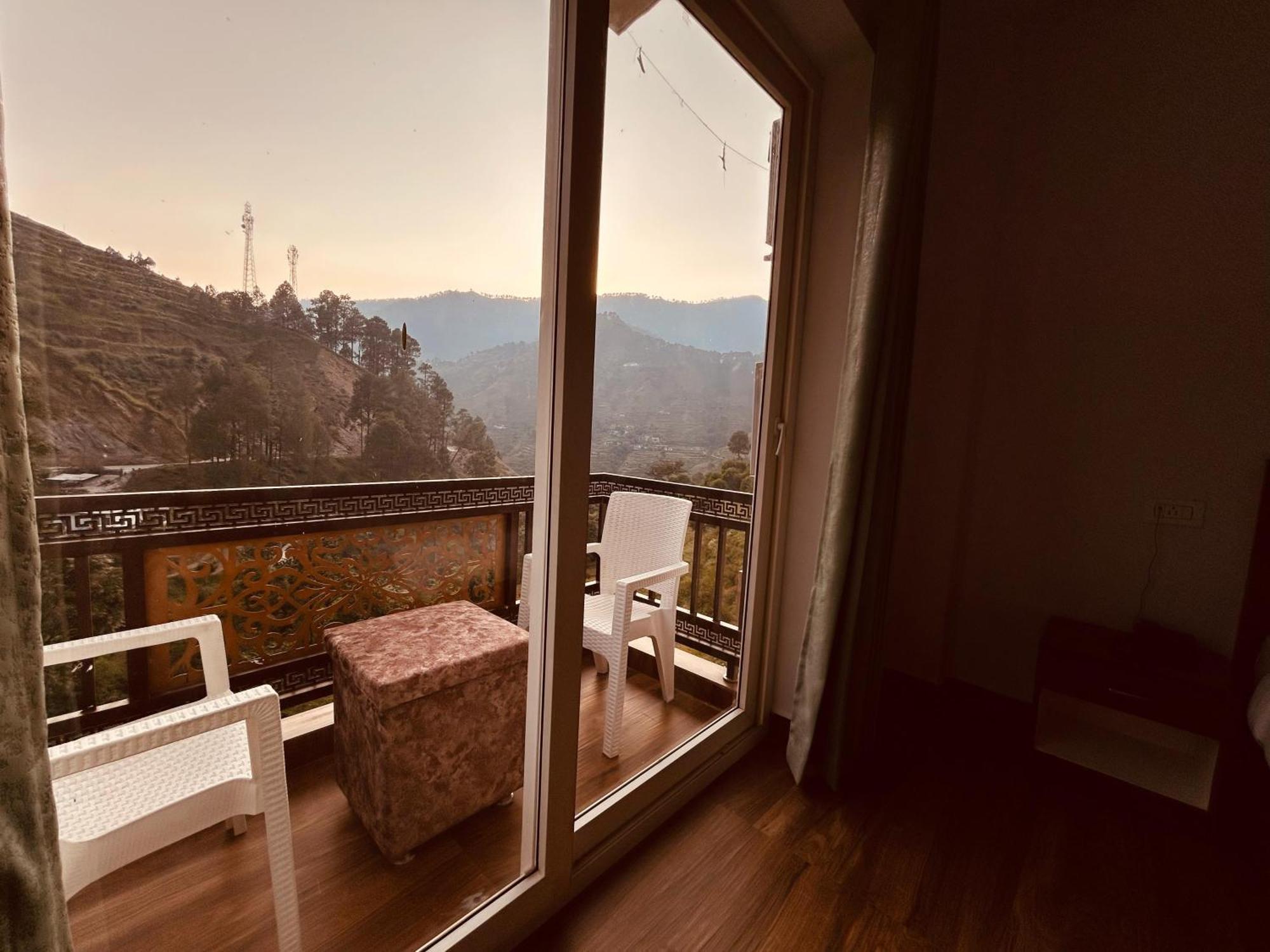 Hotel Anantam Residency Uttarkāshi Eksteriør billede